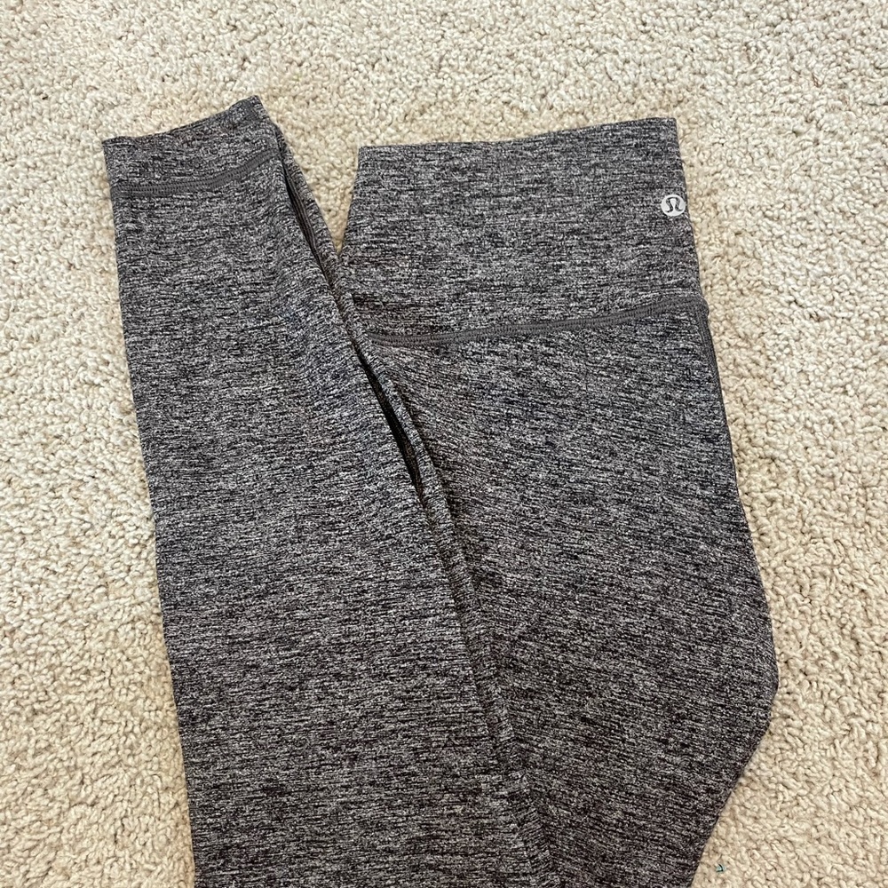 LULU LEMON leggings wonder under